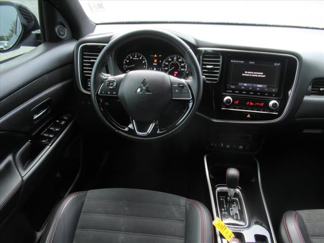 2020 Mitsubishi Outlander Special Edition