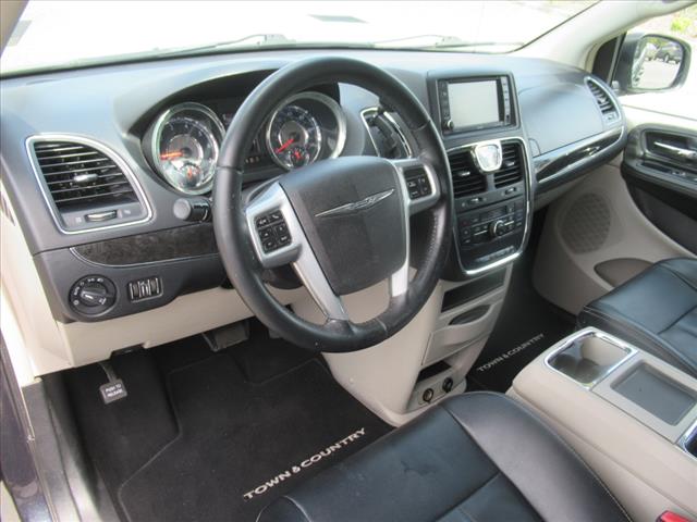 2014 Chrysler Town and Country Touring