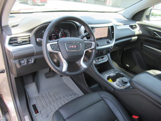 2022 GMC Acadia SLT