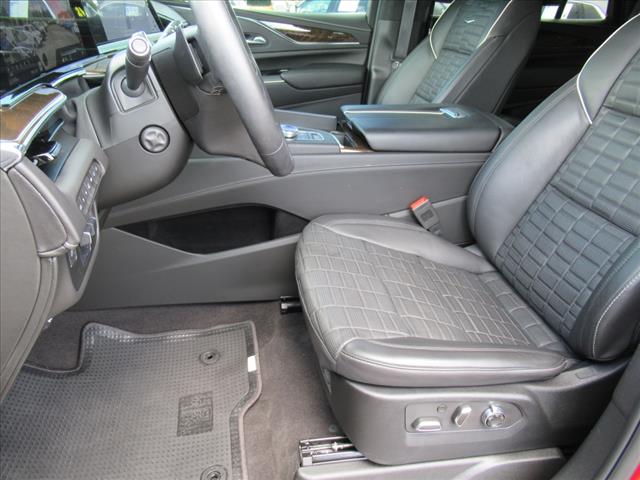 2023 Cadillac Escalade Sport Platinum