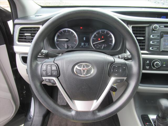 2016 Toyota Highlander LE