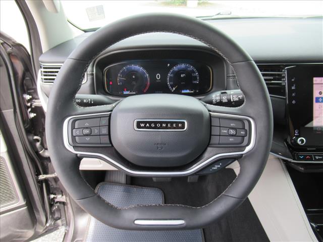 2023 Jeep Wagoneer Base