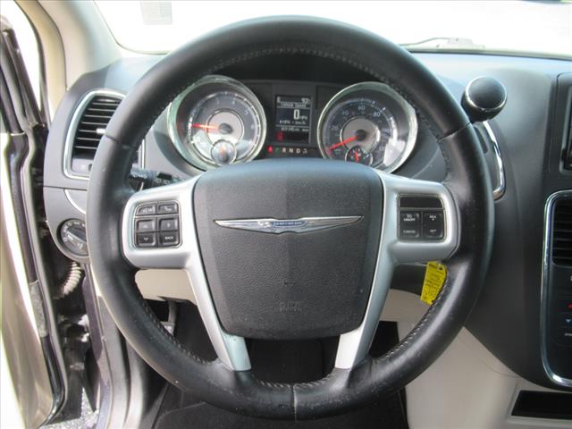 2014 Chrysler Town and Country Touring
