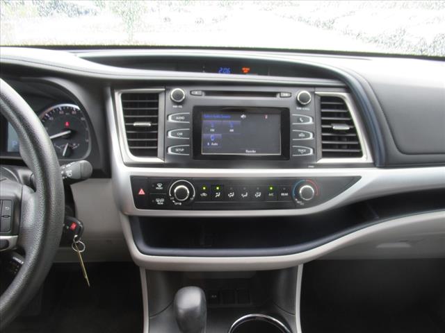2016 Toyota Highlander LE