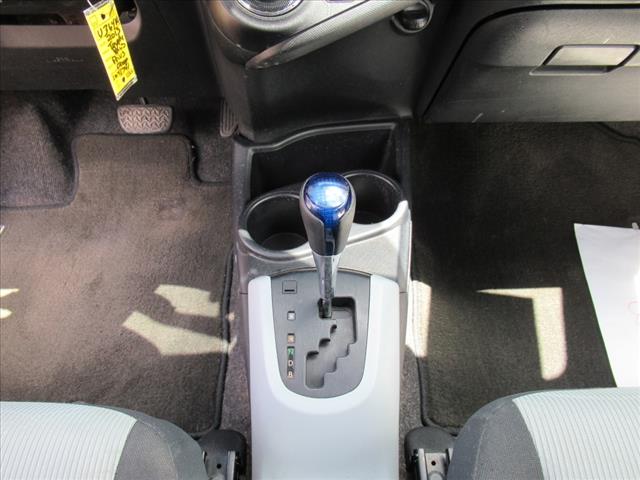 2013 Toyota Prius c Two