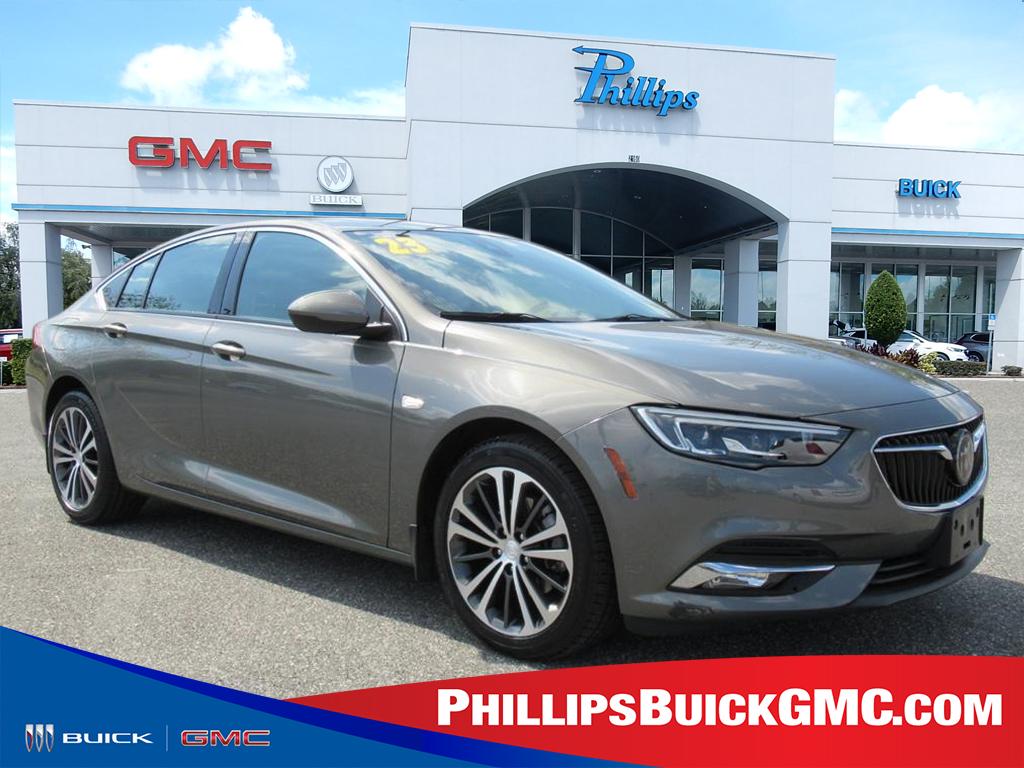 2018 Buick Regal Sportback Essence FWD
