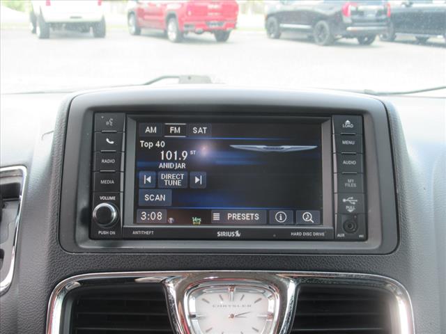2014 Chrysler Town and Country Touring