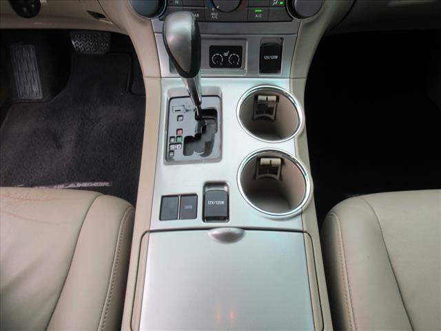 2013 Toyota Highlander SE