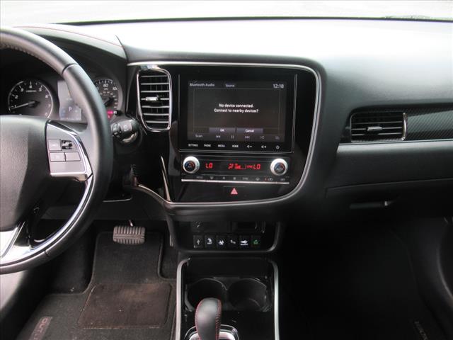 2020 Mitsubishi Outlander Special Edition