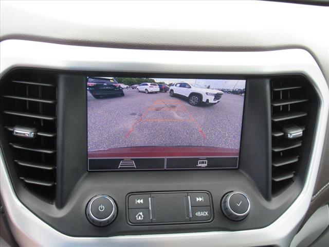 2022 GMC Acadia SLE