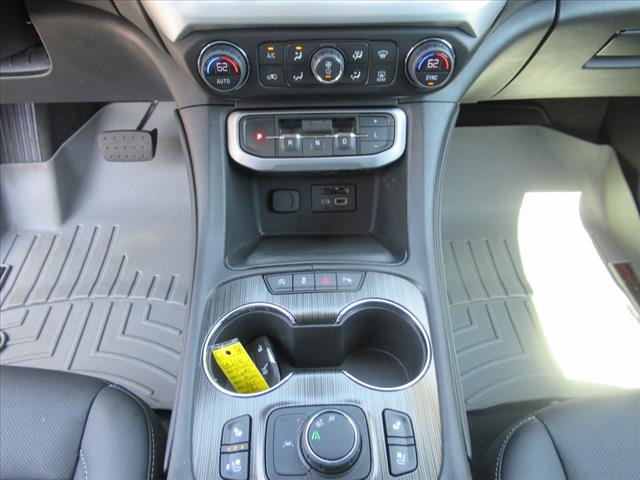 2022 GMC Acadia SLT