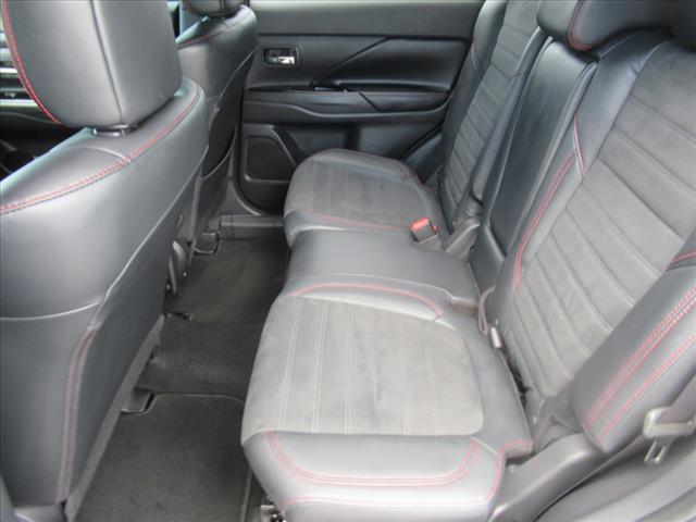 2020 Mitsubishi Outlander Special Edition