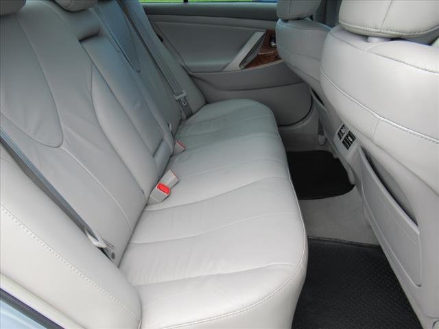2010 Toyota Camry Hybrid Base