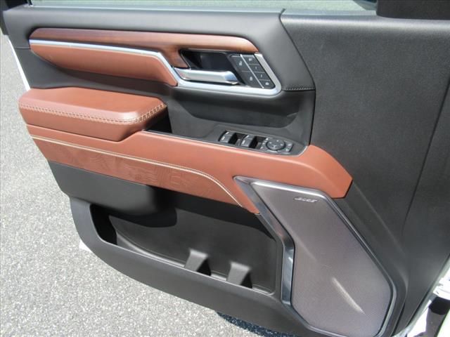 2025 GMC Sierra 2500HD Denali Ultimate
