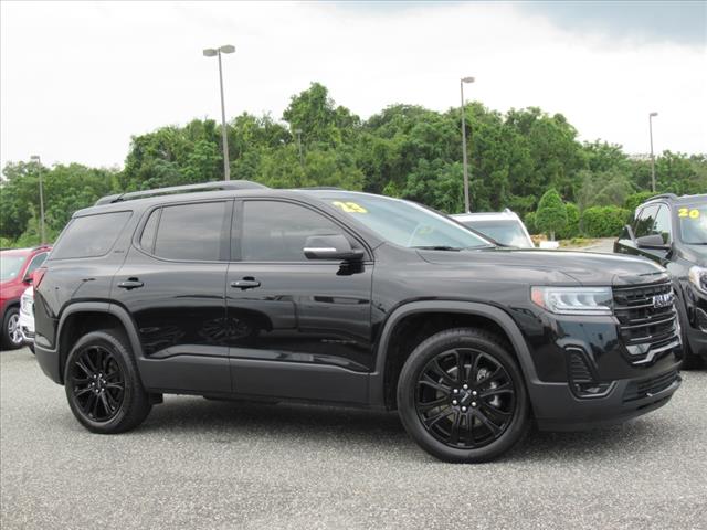 2023 GMC Acadia SLT