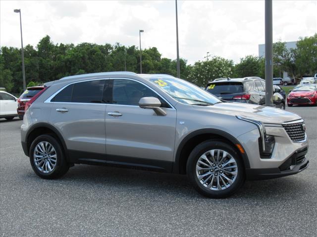 2025 Cadillac XT4 Premium Luxury