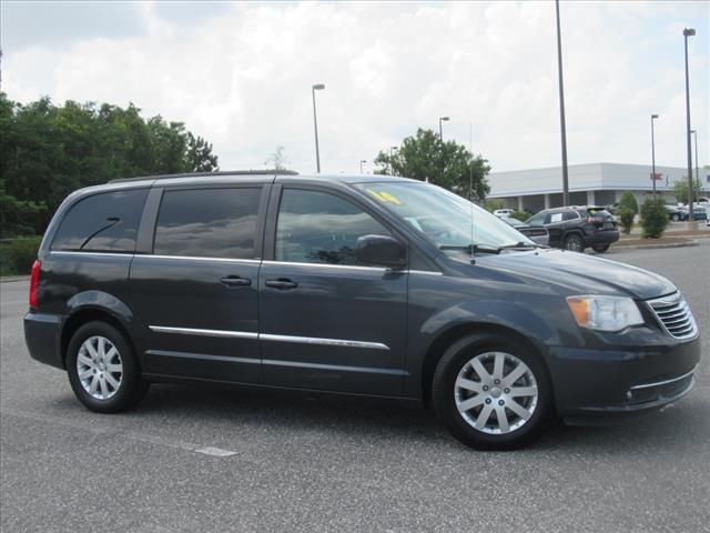 2014 Chrysler Town and Country Touring