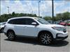 2022 Honda Pilot Touring w/Rear Captain's Chairs