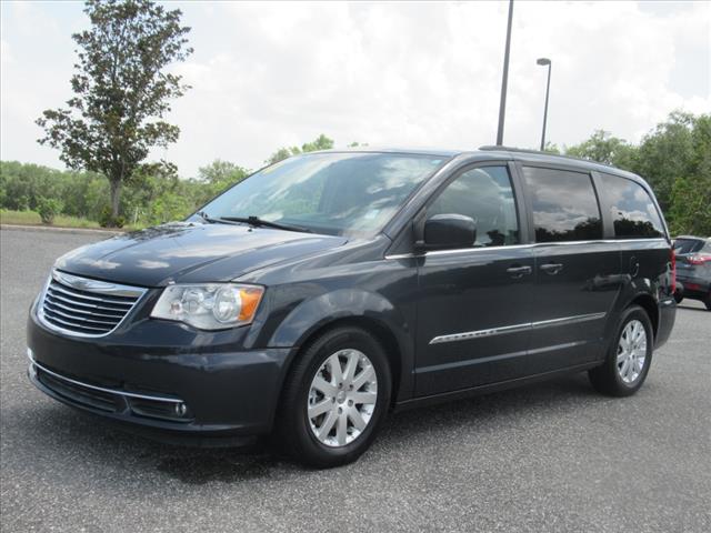 2014 Chrysler Town and Country Touring