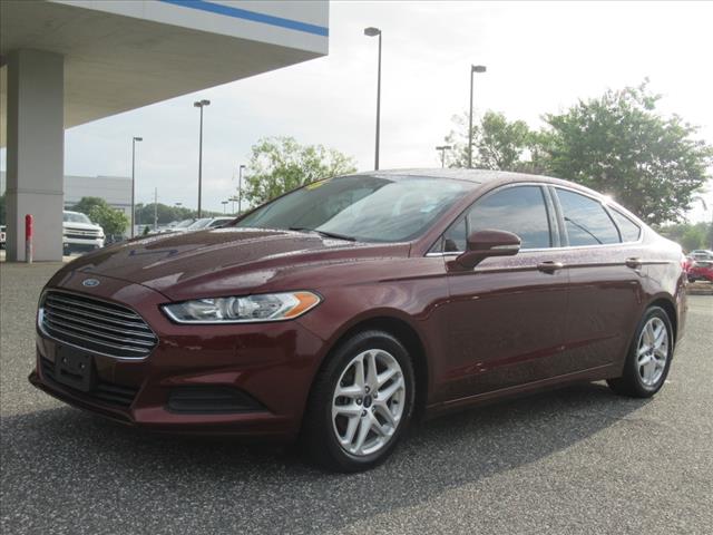 2016 Ford Fusion SE