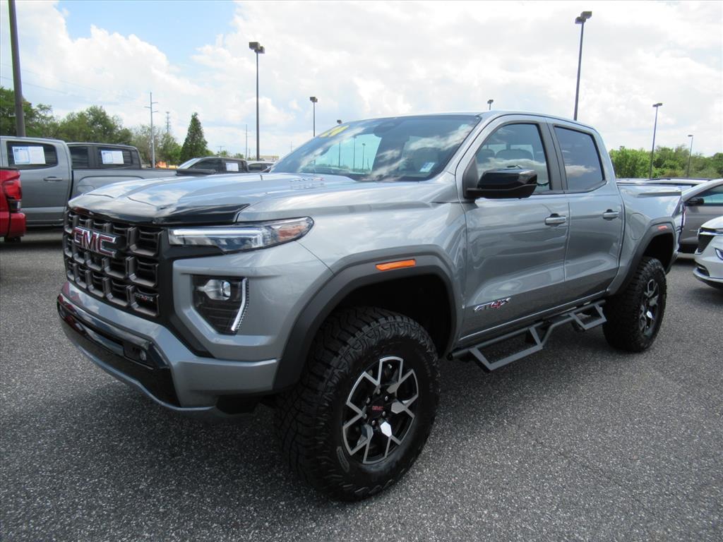 View vehicle photo 3