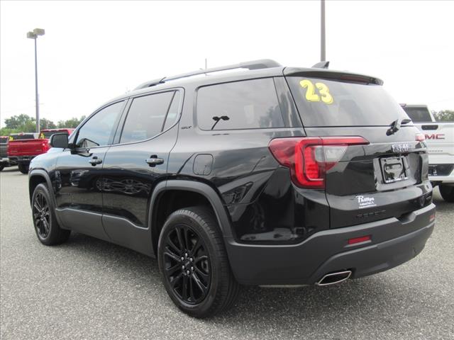 2023 GMC Acadia SLT