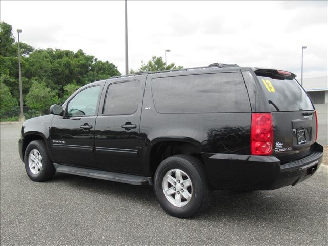 2013 GMC Yukon XL SLT