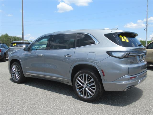 2025 Buick Enclave Avenir