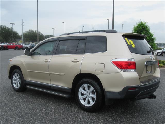 2013 Toyota Highlander SE
