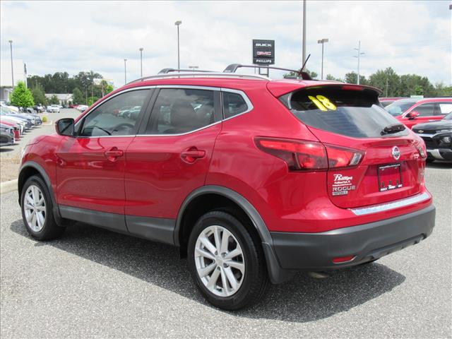 2018 Nissan Rogue Sport SV