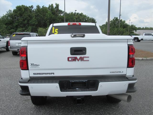2015 GMC Sierra 2500HD Denali