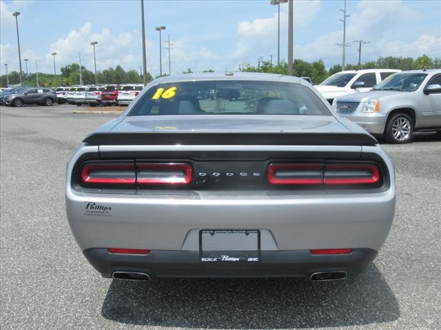 2016 Dodge Challenger SXT