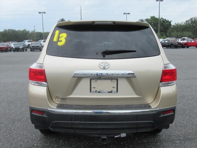2013 Toyota Highlander SE