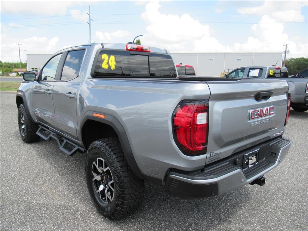 View vehicle photo 5