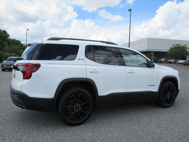 2022 GMC Acadia SLE