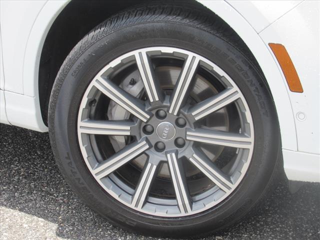 2019 Audi Q7 quattro Prestige 55 TFSI