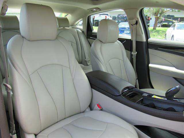 2017 Buick LaCrosse Essence