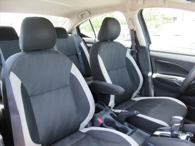 2020 Nissan Versa SV