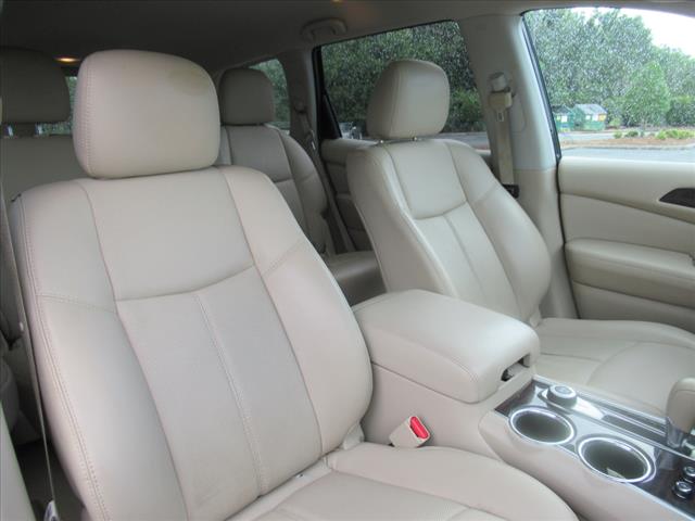 2014 Nissan Pathfinder Platinum