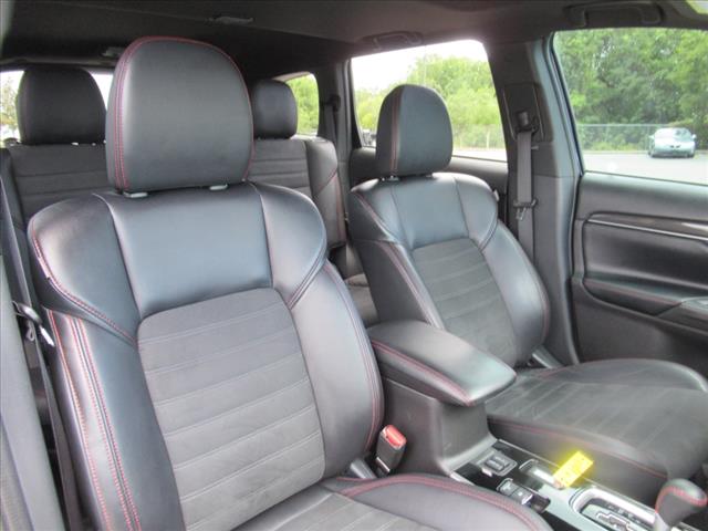 2020 Mitsubishi Outlander Special Edition