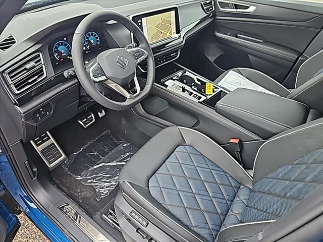 2025 Volkswagen Atlas Cross Sport SEL Premium R-Line 4Motion