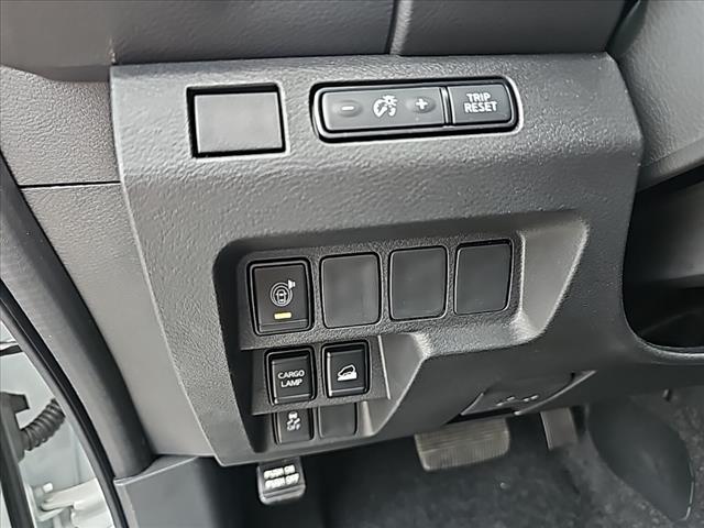2025 Nissan Frontier S