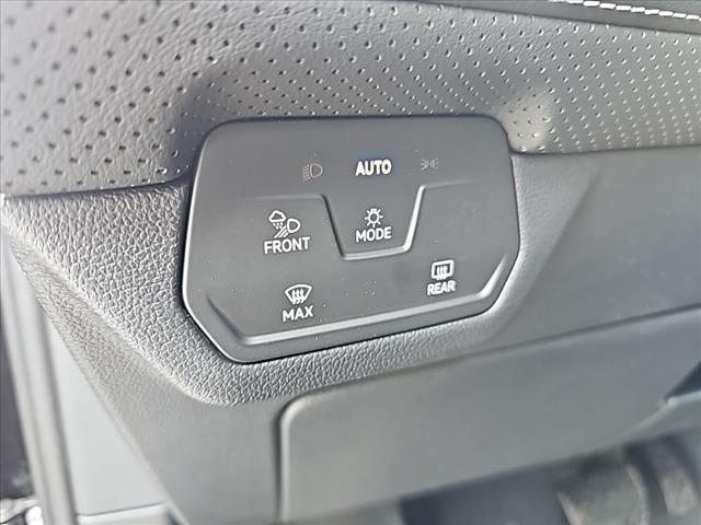 2025 Volkswagen Atlas Cross Sport SE 4Motion