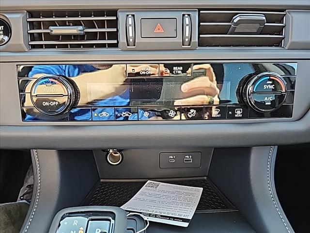 2025 Nissan Pathfinder S