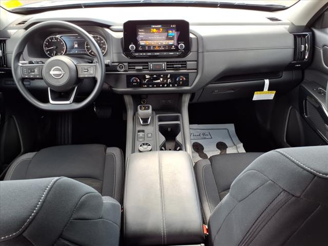 2024 Nissan Pathfinder S