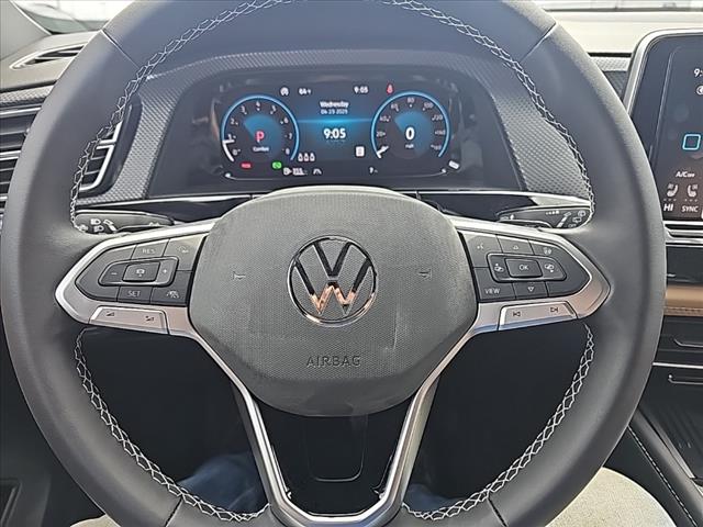 2025 Volkswagen Atlas Cross Sport SEL 4Motion