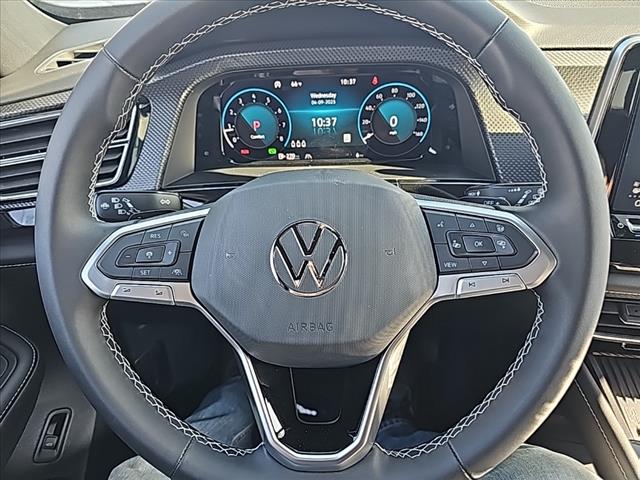 2025 Volkswagen Atlas Cross Sport SEL 4Motion