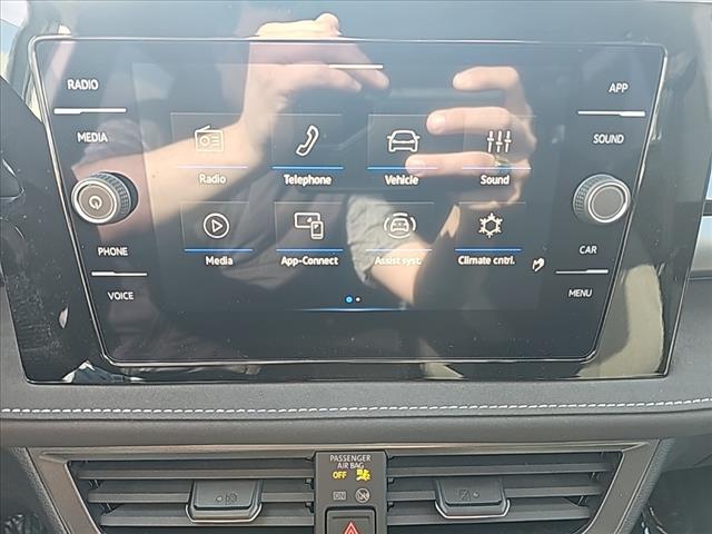 2025 Volkswagen Taos SE Black 4Motion