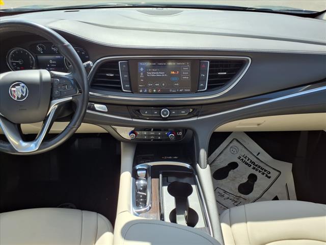 2022 Buick Enclave Essence
