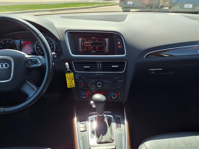 2011 Audi Q5 2.0T quattro Premium Plus